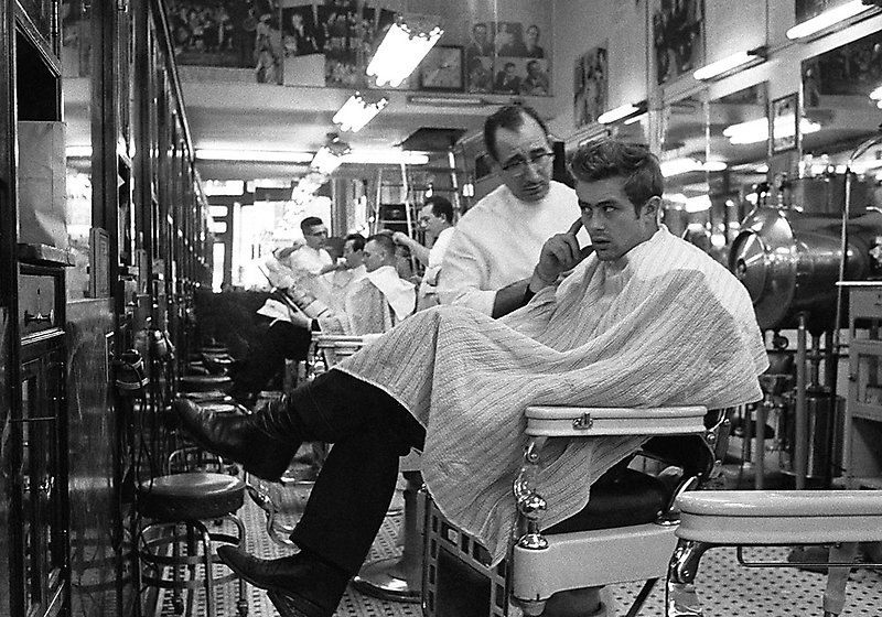 Знаменитая фотография Джеймса Дина в парикмахерской