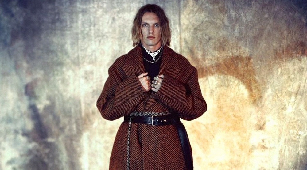 Стилист Бухинник назвал модные тренды зимы в мужском гардеробе | Телеканал Санкт-Петербург