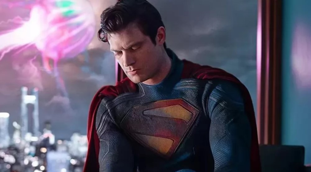 В Сеть выложили фото с тренировок Дэвида Коренсвета для фильма «Супермен»