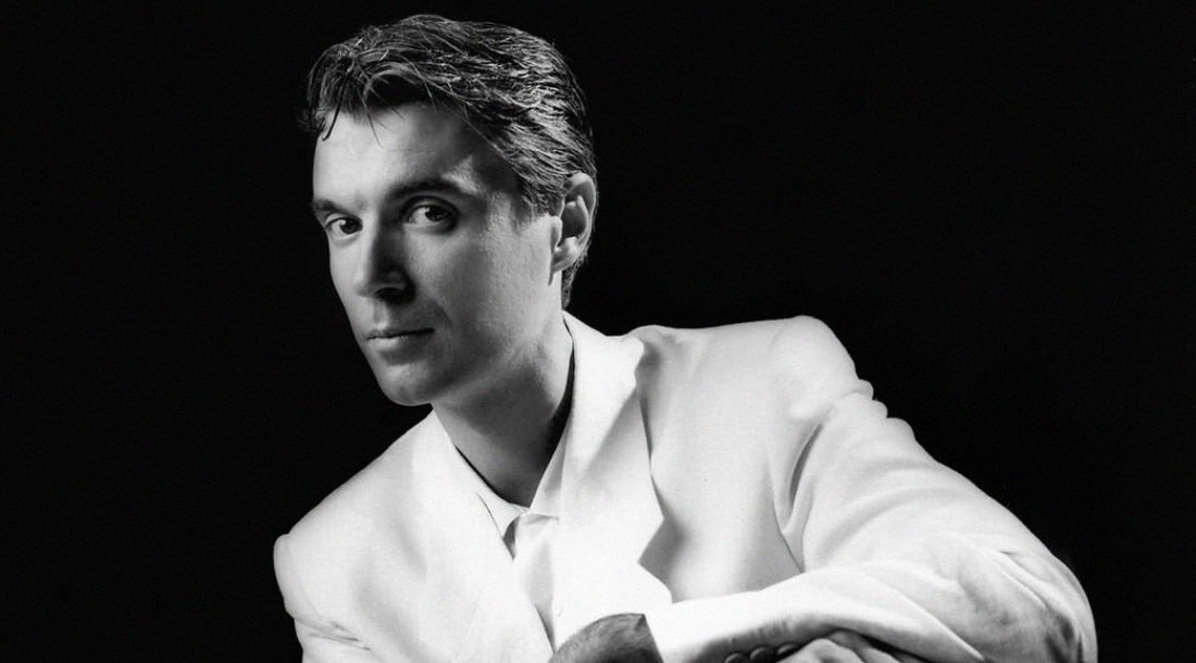 Дэвид Бирн из Talking Heads сделал плейлист для тех, кто ненавидит рождественские хиты