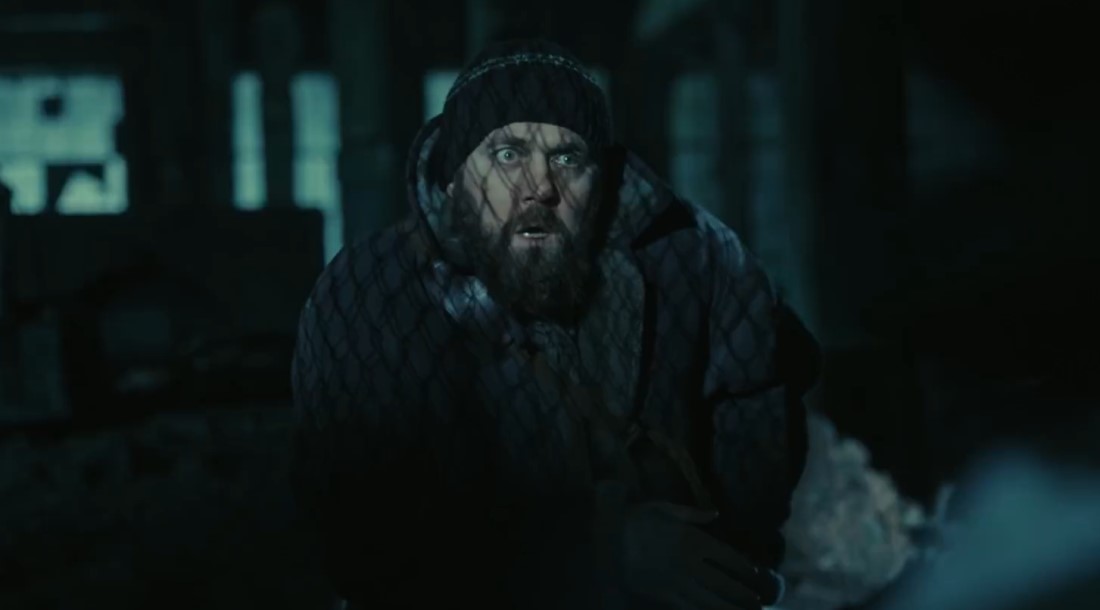 В трейлере сериала «Резервация» Денис Шведов застрял в городе под «куполом»