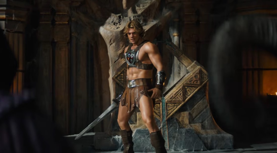 В первом тизере фильма «Властелины вселенной» Николас Галицин получил меч силы