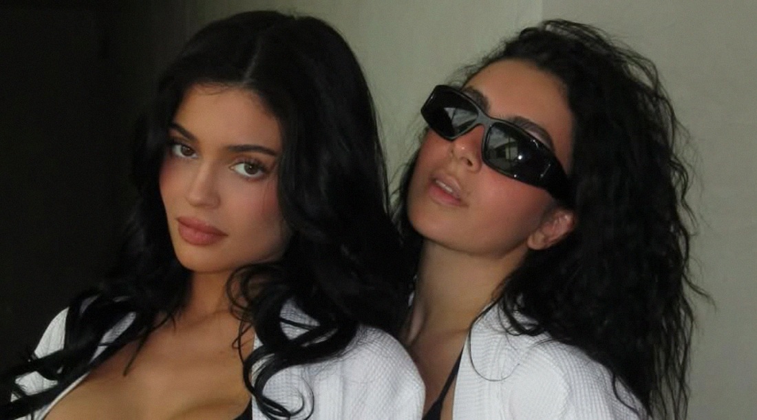 Charli XCX и Кайли Дженнер станцевали в клипе A. G. Cook «Reunite»
