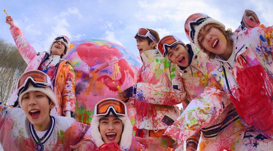 Riize выпустили позитивный зимний клип «All of You»