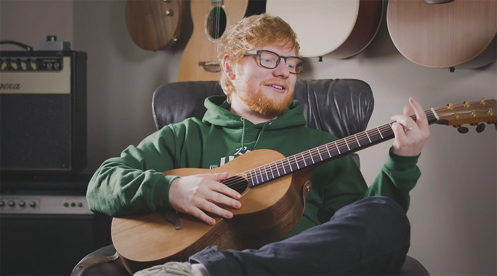 Эд Ширан, кадр из видео «Sheeran Guitars by Lowden»