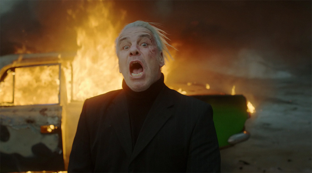 Кадр из клипа «Ich hasse Kinder»