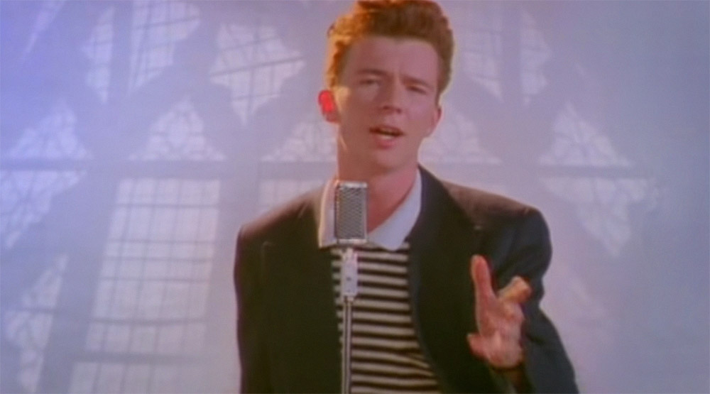 Кадр из клипа Рика Эстли «Never Gonna Give You Up»