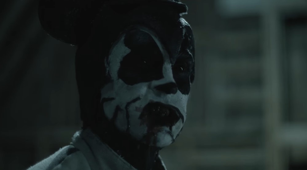 Кадр из фильма «Темное достояние: Микки против Винни» (2025)