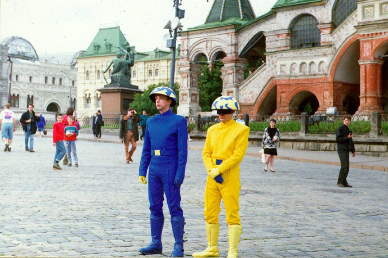 Pet Shop Boys во время съемок клипа "Go West" на Красной площади. Источник: duranduranforum.ru
