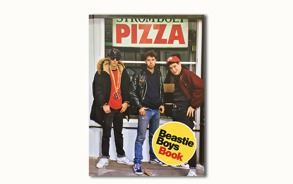 Обложка англоязычного издания книги «Beastie Boys»