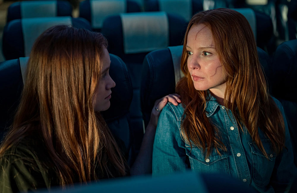 Кадр из 3 сезона сериала «Шершни» (2025)