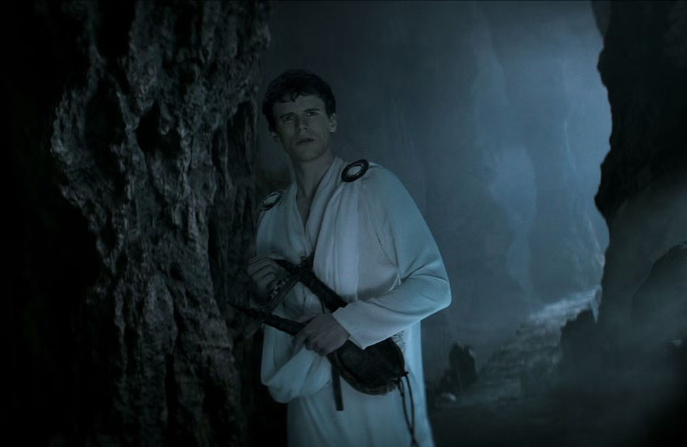 Кадр из 2 сезона сериала «Песочный человек» (2025)